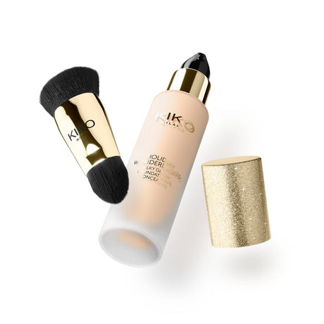 Holiday Wonderlights Silky Glow Foundation & Concealer - 90000539_KC000001065004B_04 Warm Almond_KC000001065004B_04_01